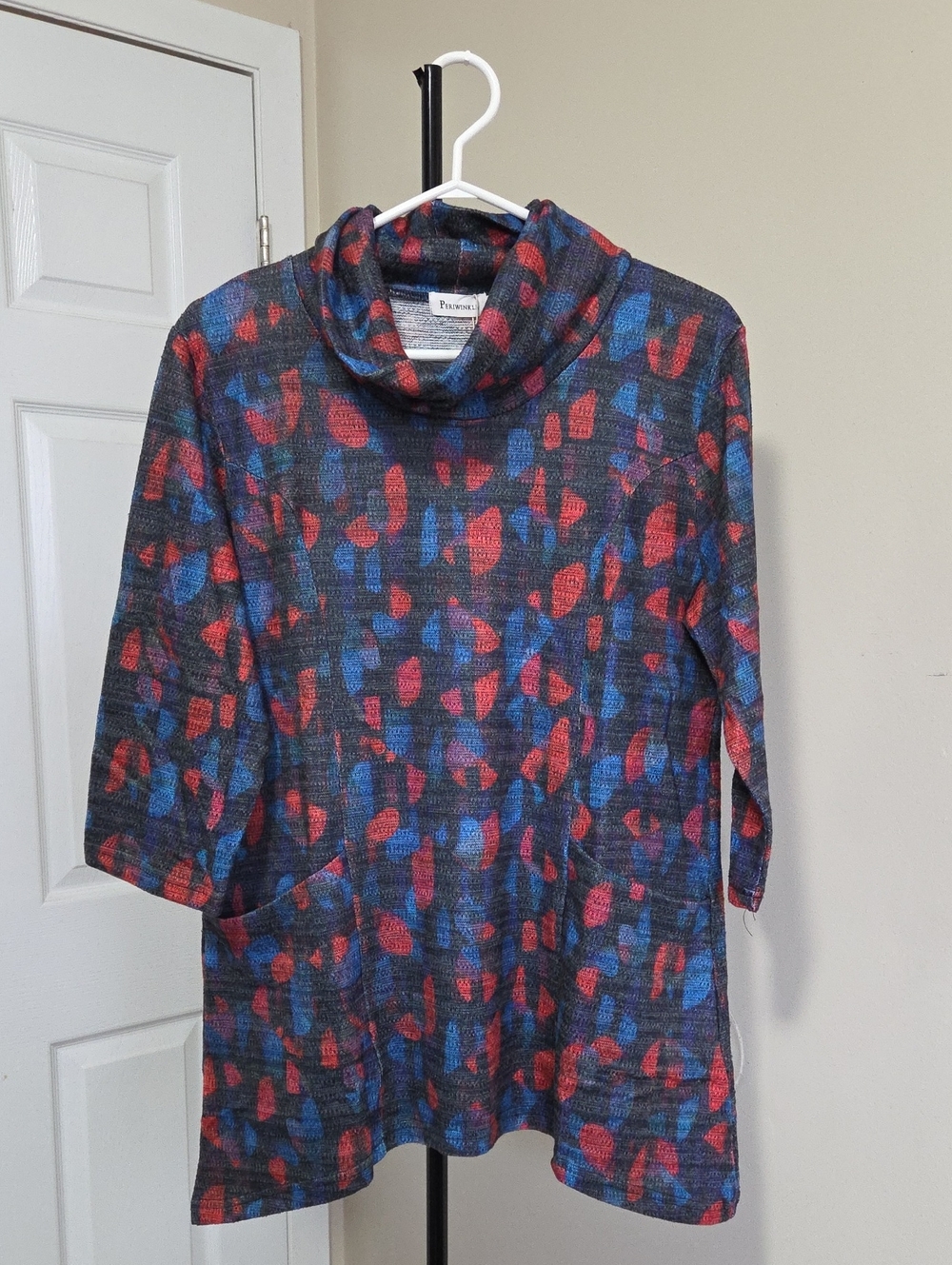 Nwt Periwinkle by Barlow Dark Multicolor Cowl Neck Sweater - Blue & Red